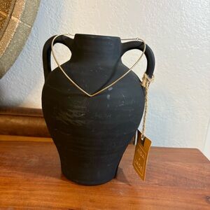 Unique v gold necklace VTG jewelry